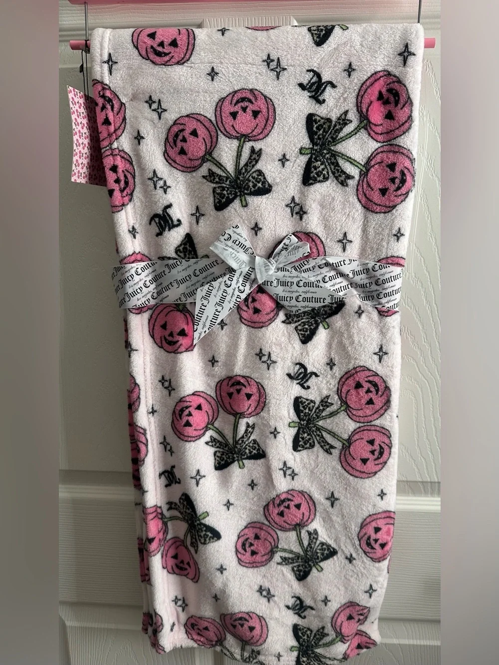 Juicy Couture Pink Pumpkin Plush Throw New